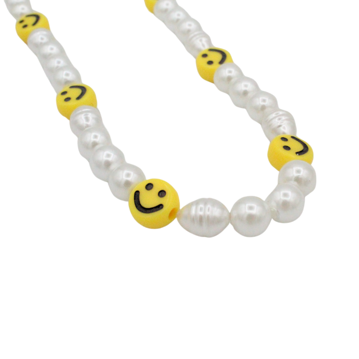 Collar perlas smiley face